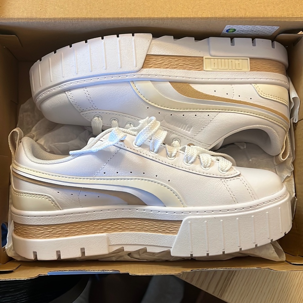 Size 7.5 brand new puma shoes. Never worn, in box.